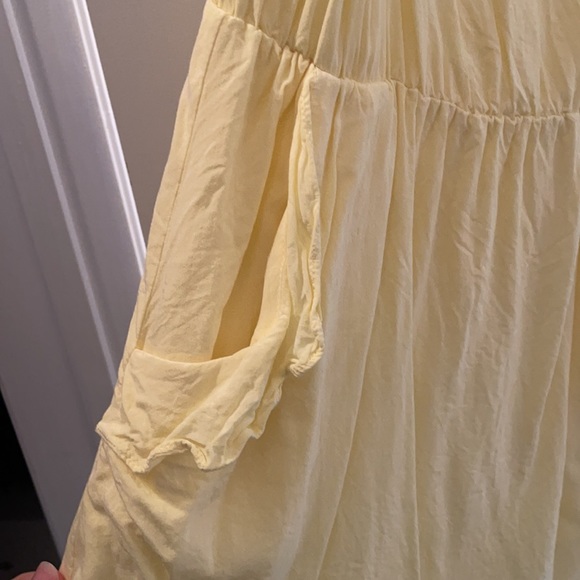 XS Talula dress in a soft yellow - Picture 3 of 4